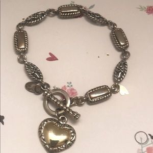 NWOT Heart Love Gift Metal Bracelet